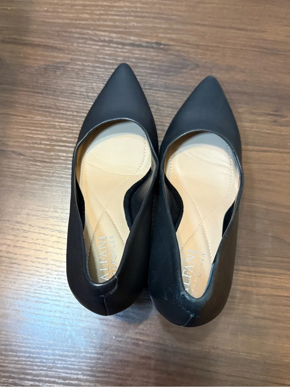Alfani sleek pointed